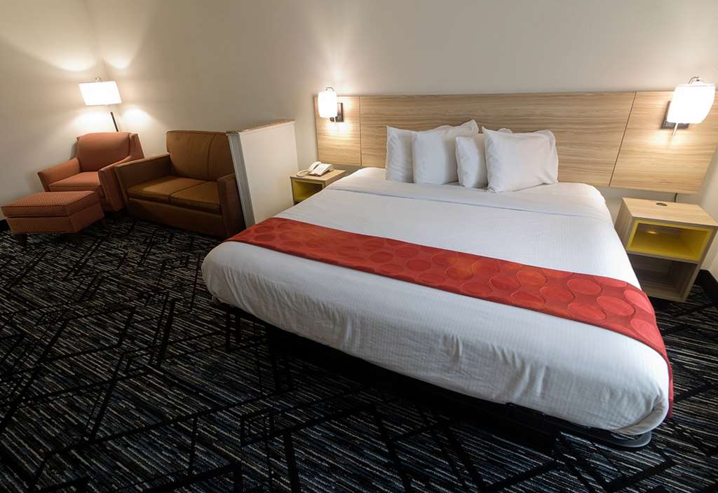 Ramada Limited Decatur - photo 31