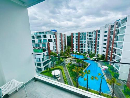 清迈一号 The One Chiangmai 1B1b Condo A 一环商业中心 紧邻尚泰繁华 — 4-Star Luxury Hotel in Chiang Mai, Thailand