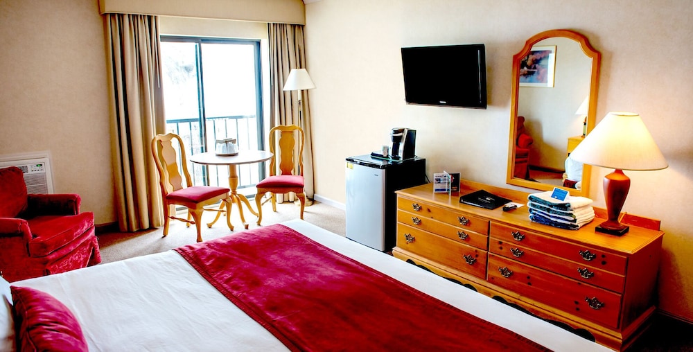 The Margate Resort on Lake Winnipesaukee - photo 10