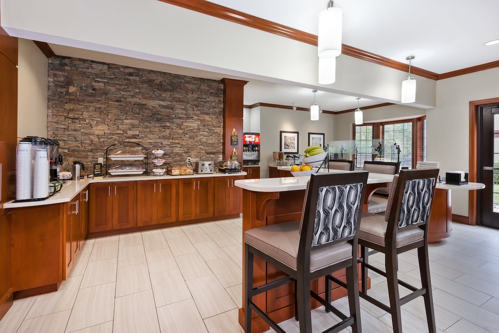 Staybridge Suites Kalamazoo by IHG - photo 34