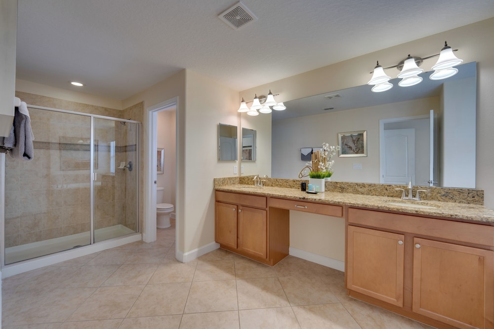 5 Mi to Walt Disney World Gem w Resort Perks - photo 12