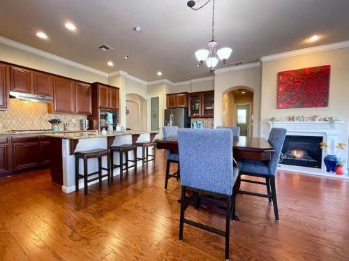 One Story Pet & Family Friendly Fireplace — hotel in West Sacramento