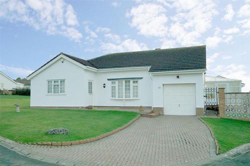 Marie Lyn in Llandudno, United Kingdom