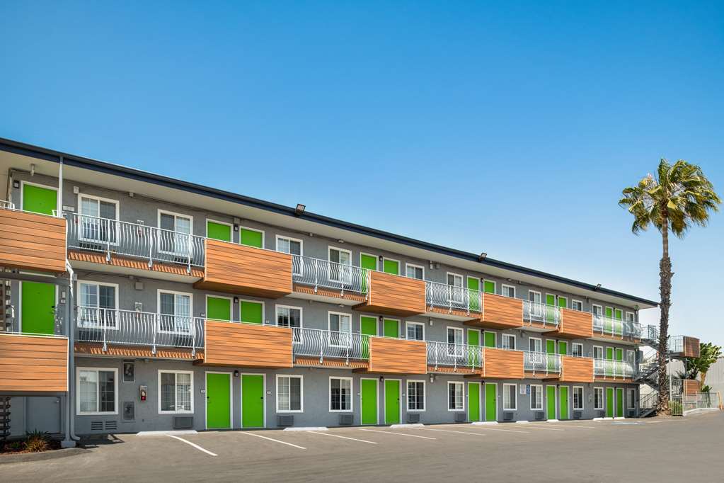 SureStay Hotel by Best Western San Diego Pacific Beach - photo 20