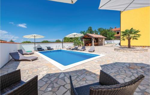 Holiday Home Labin 43 With Outdoor Swimmingpool — 4-Star Luxury Hotel in Labin, Croatia