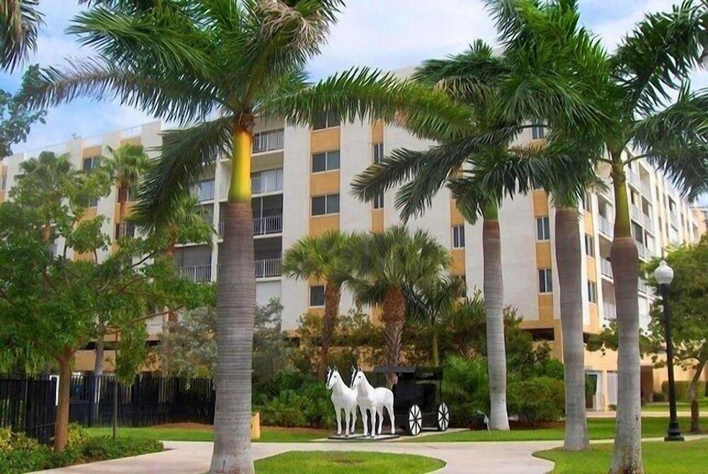 Marbella Towers In Sunny Isles Beach by WeOwnTheBeach - photo 23