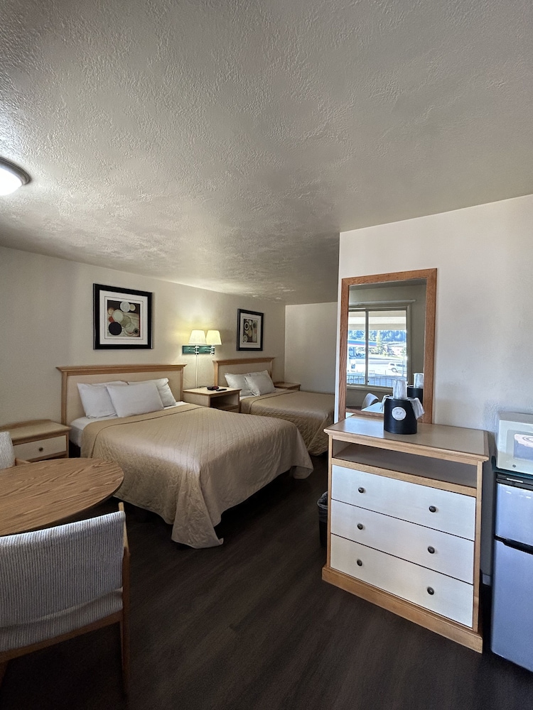 Economy Inn Reedsport - photo 8