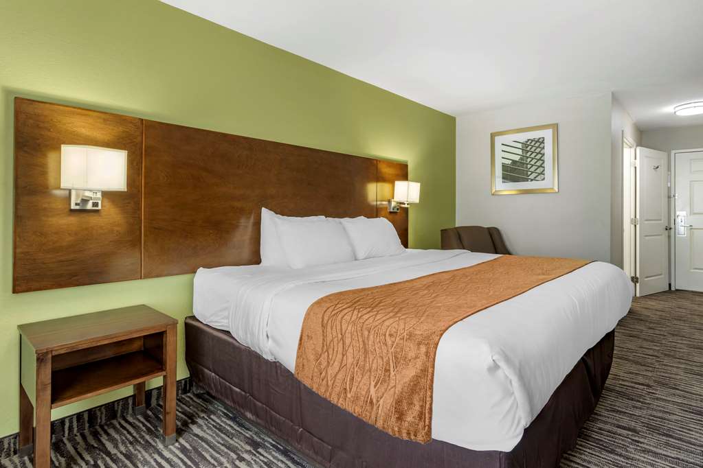 Comfort Inn & Suites North Little Rock JFK Blvd - photo 7