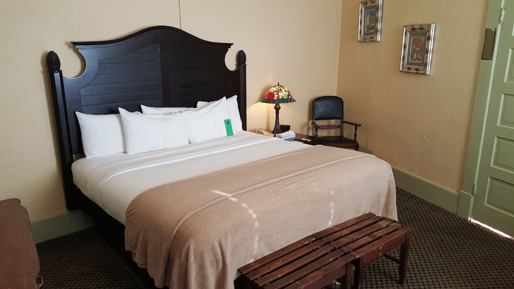 Basin Park Hotel and Spa - photo 7