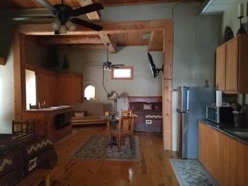 Dakota Spur Hotel - photo 17