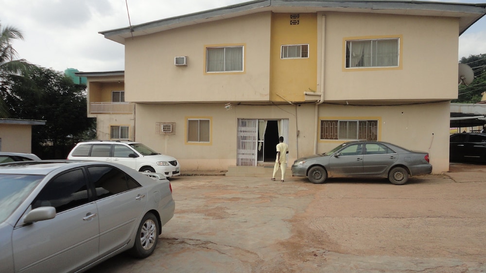 Phoenix Suites and Inn