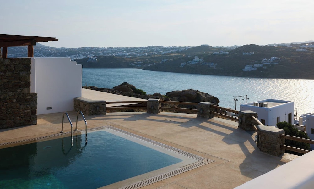 Aegean Scent in Mykonos, Greece