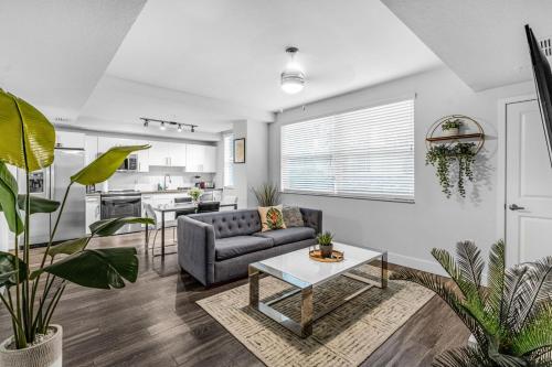 Stylish 1BR Unit With Free Parking Near Wynwood — 4-Star Luxury Hotel in Miami, United States