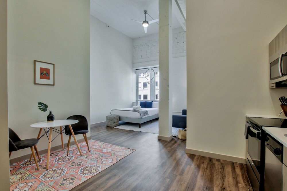 The Old Town Luxury Lofts - photo 168