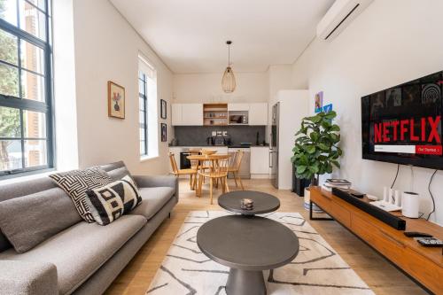 Two Bedroom Apartment with Hot Tub in De Waterkant — 4-Star Luxury Hotel in Cape Town, South Africa