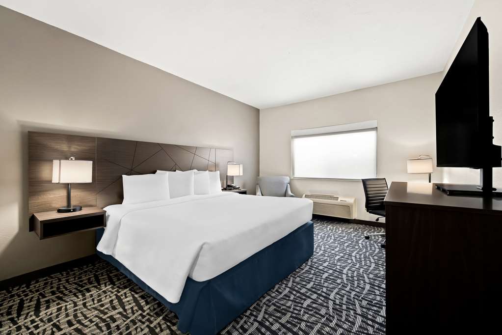 Best Western Bryan College Station - photo 23