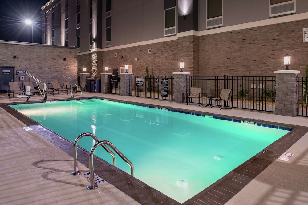 Hampton Inn Benson - photo 35