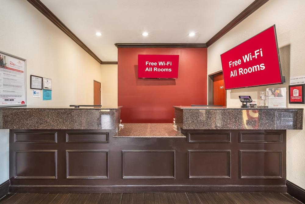 Red Roof Inn & Suites Sulphur Springs - photo 4