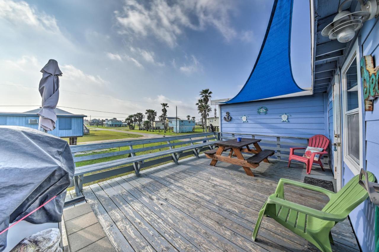 1 Mi to Surfside Beach BBQ Ready Home in Freeport — 4-Star Luxury Hotel in Freeport, United States