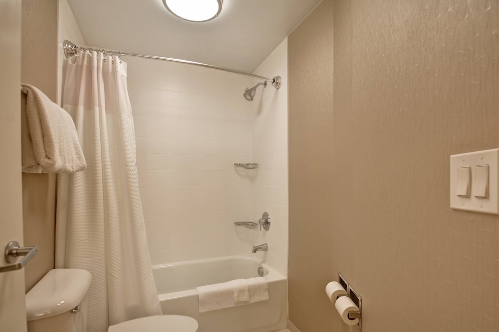 SpringHill Suites Lexington Near the University of Kentucky - photo 16