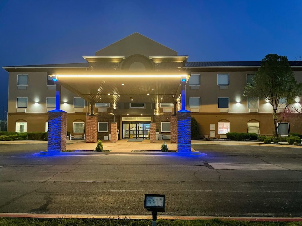 Holiday Inn Express And Suites Miami - photo 25
