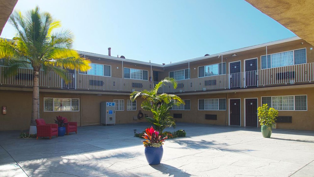 Kings Motel Inglewood - photo 25
