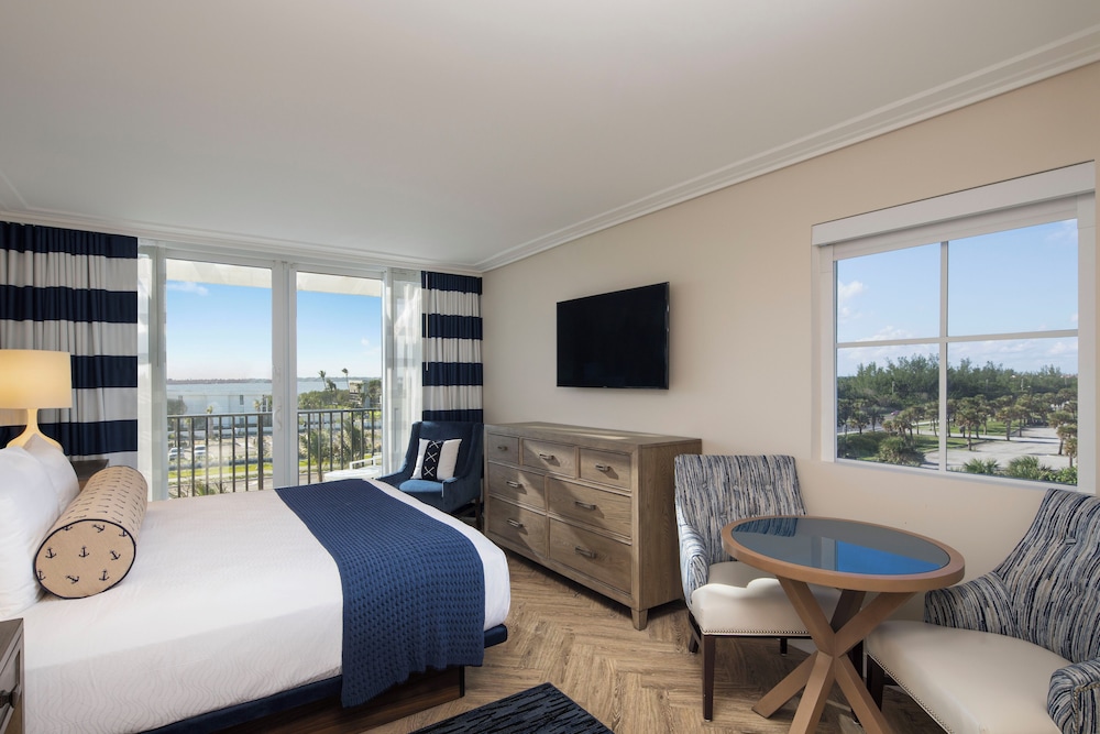 Hutchinson Shores Resort & Spa - photo 21