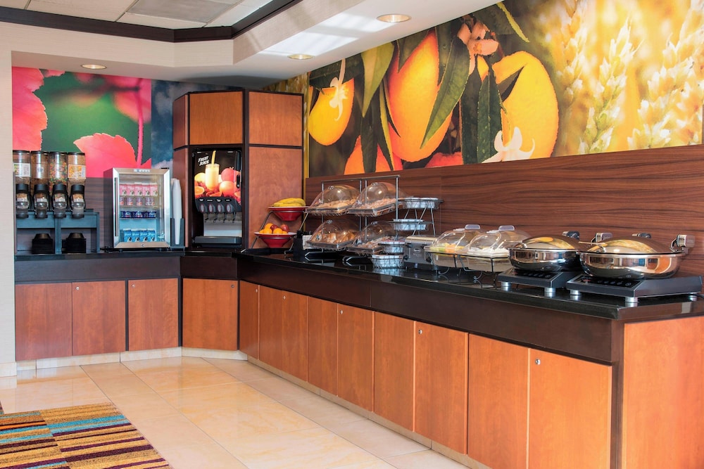 Fairfield Inn & Suites by Marriott Omaha Downtown - photo 27