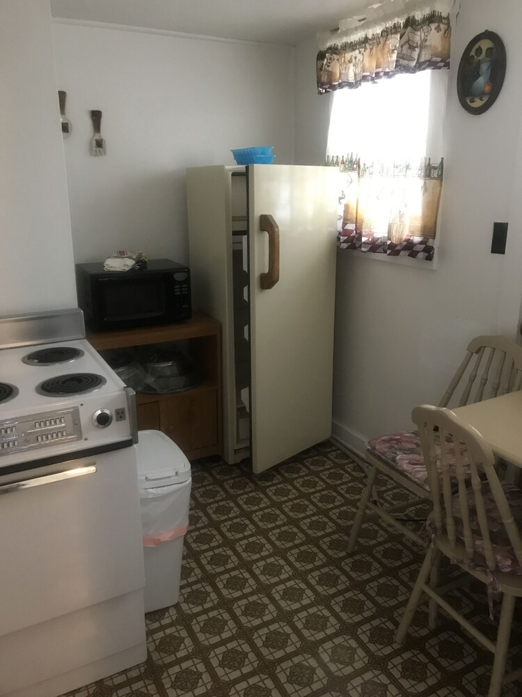 Chalet Motel - photo 13