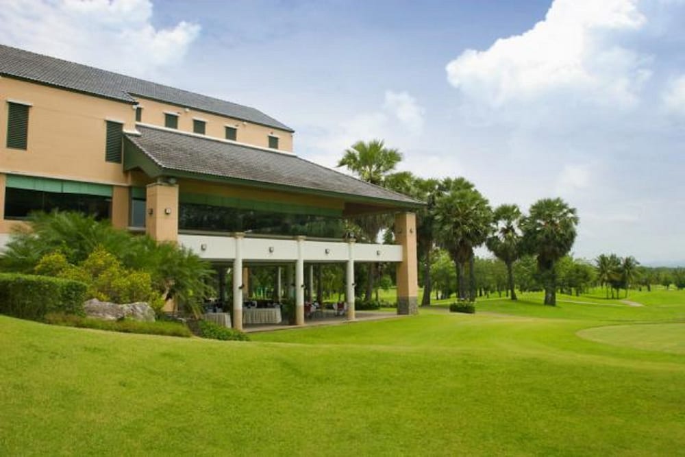 Lake View Resort & Golf Club in Cha-Am, Thailand