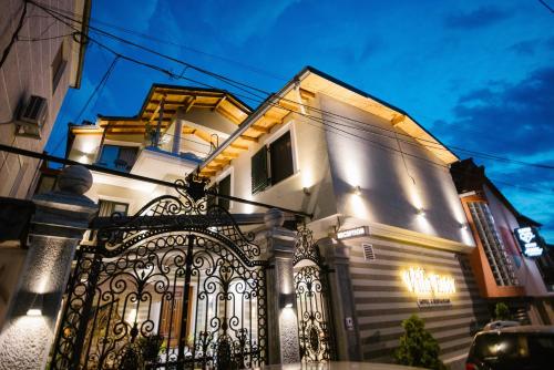 Villa Ester — 4-Star Luxury Hotel in Korce, Albania
