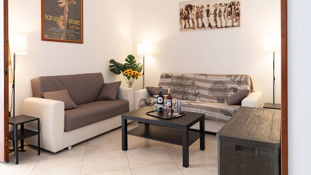 Villa Gigli 6 Places With Wifi — 4-Star Luxury Hotel in Taviano, Italy