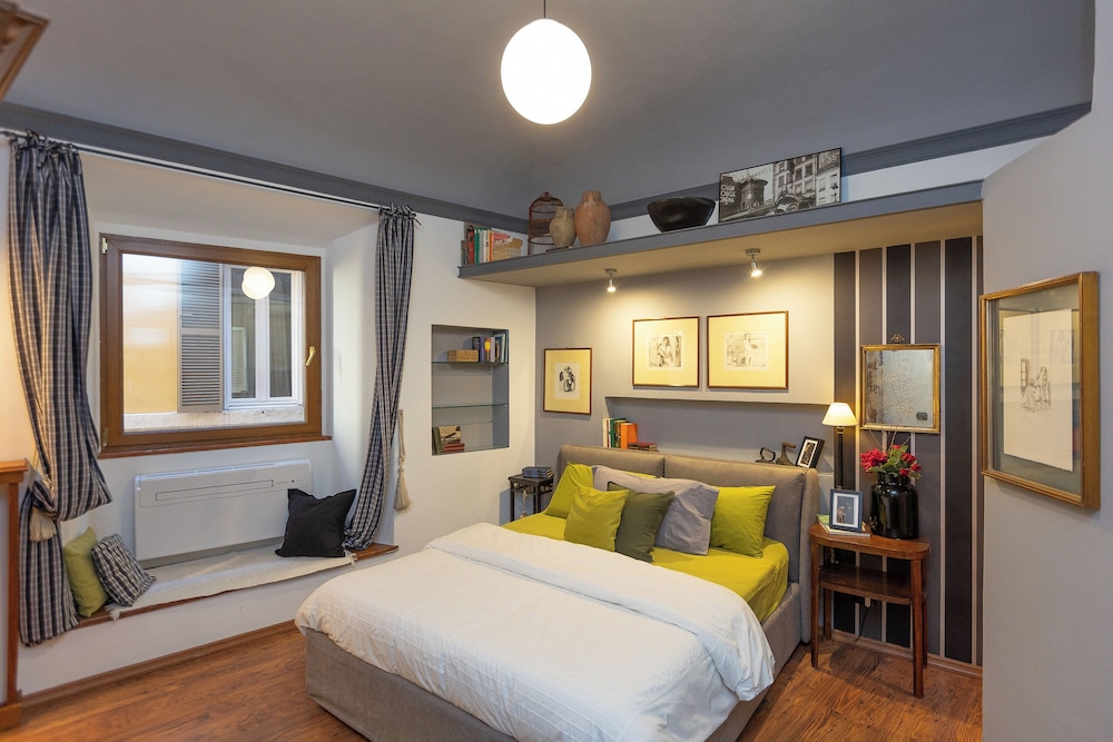 Pantheon by Rental in Rome — 4-Star Luxury Hotel in Rome, Italy