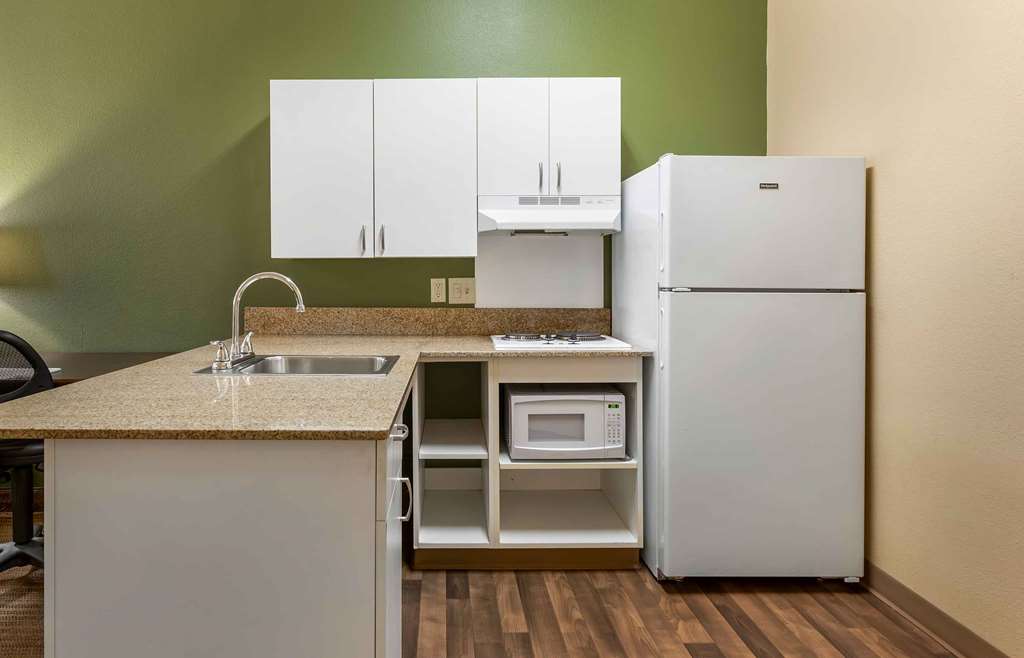 Extended Stay America Suites Chicago Skokie - photo 41