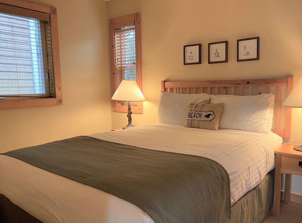 Lighthouse Inn - photo 3