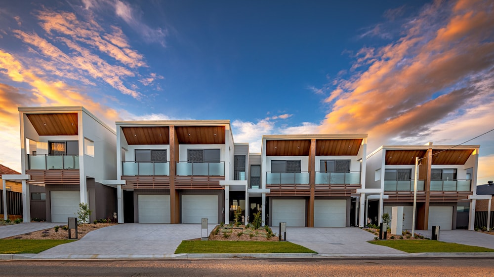 Chapel Heights Apartments — 4-Star Luxury Hotel in New Lambton, Australia