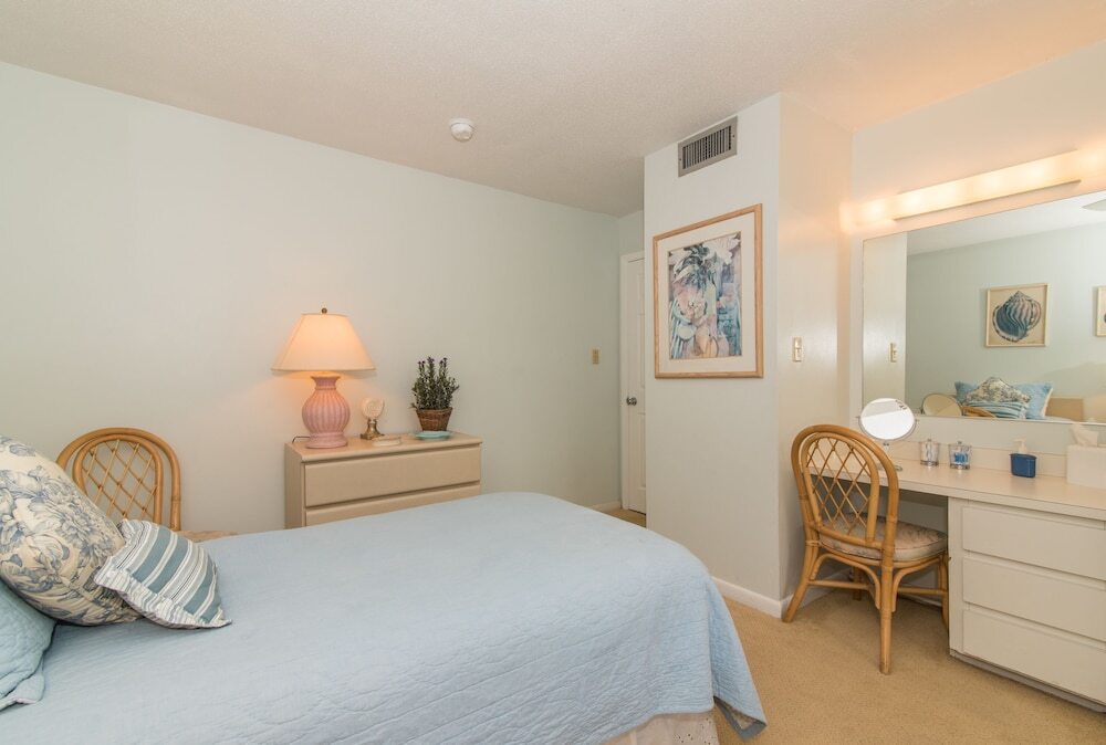 Cocoplum #3 Condo — 4-Star Luxury Hotel in George Town, Cayman Islands
