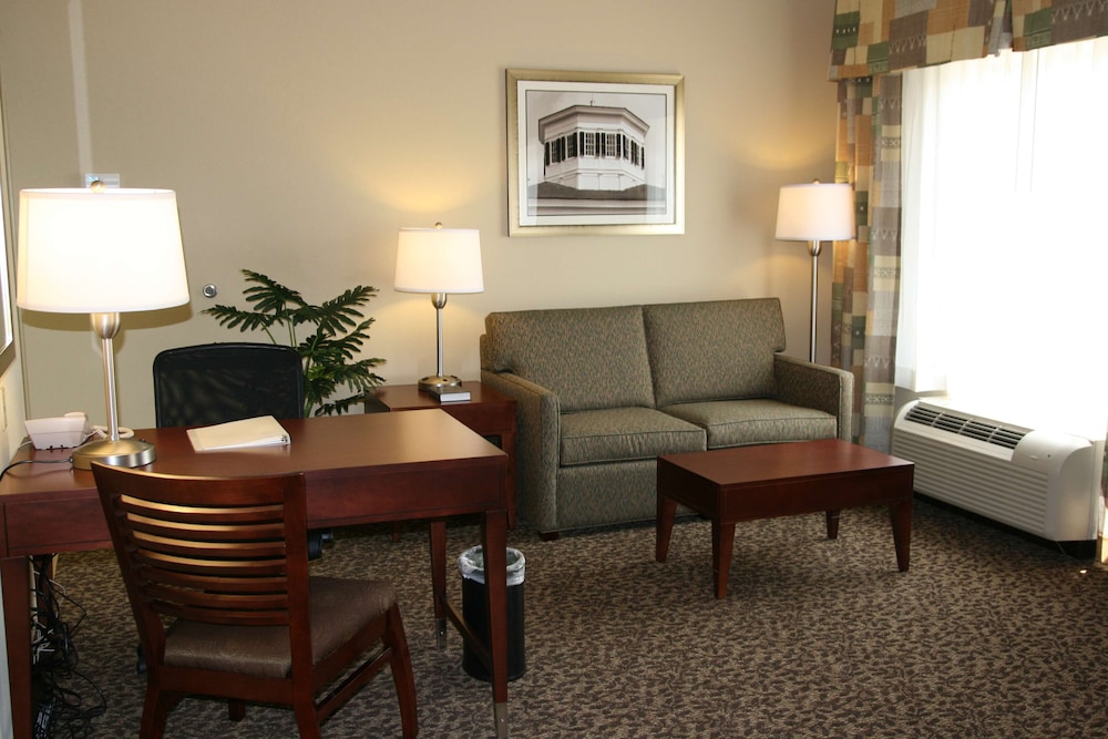 Hampton Inn & Suites West Point - photo 4