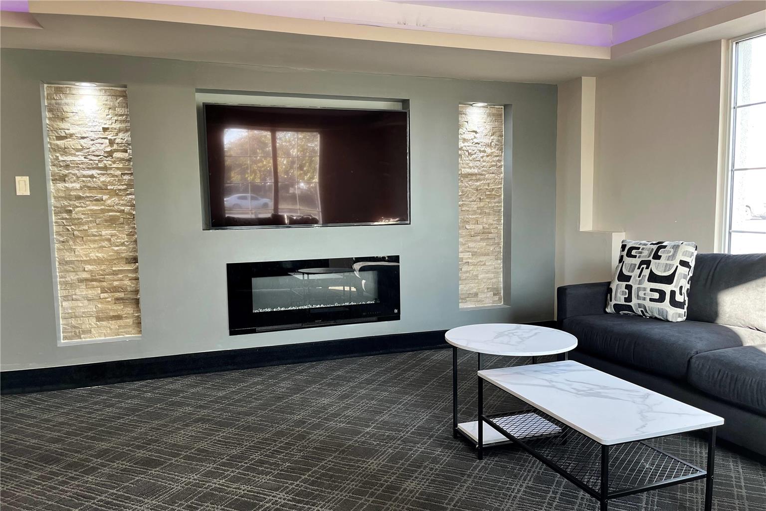 Baymont by Wyndham Indianapolis Airport Lynhurst - photo 4
