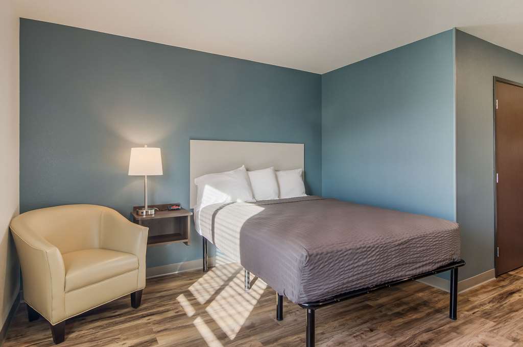 WoodSpring Suites Broomfield Westminster - photo 12