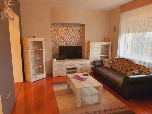 Adel Apartman — 4-Star Luxury Hotel in Miskolc, Hungary
