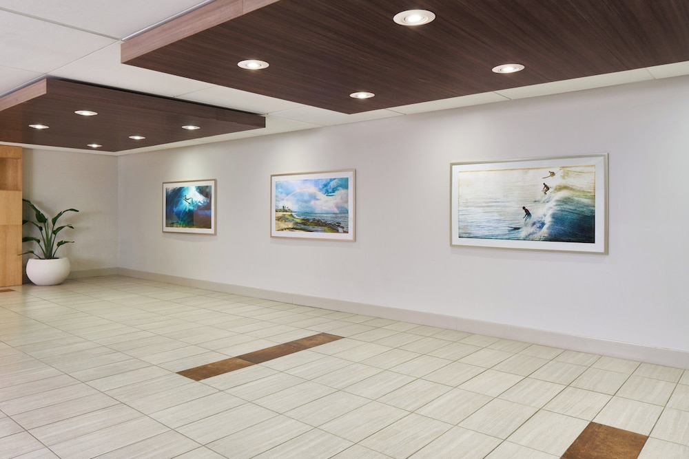 Holiday Inn Express Waikiki by IHG - photo 72