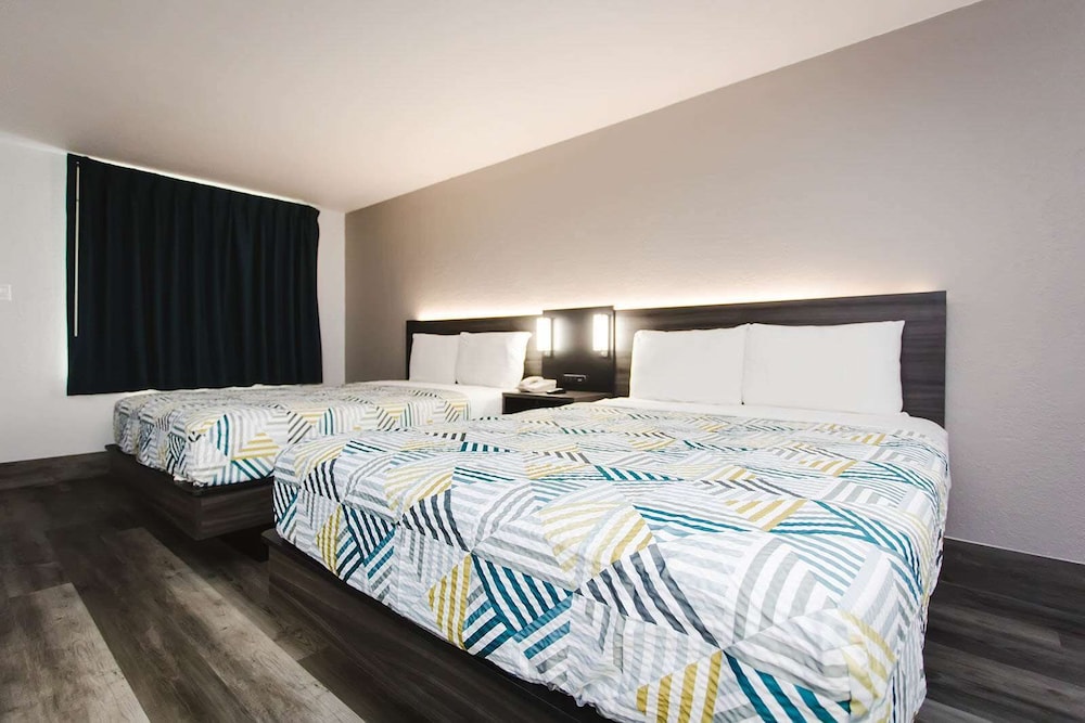 Studio 6 Houston TX Medical Center NRG Stadium - photo 8