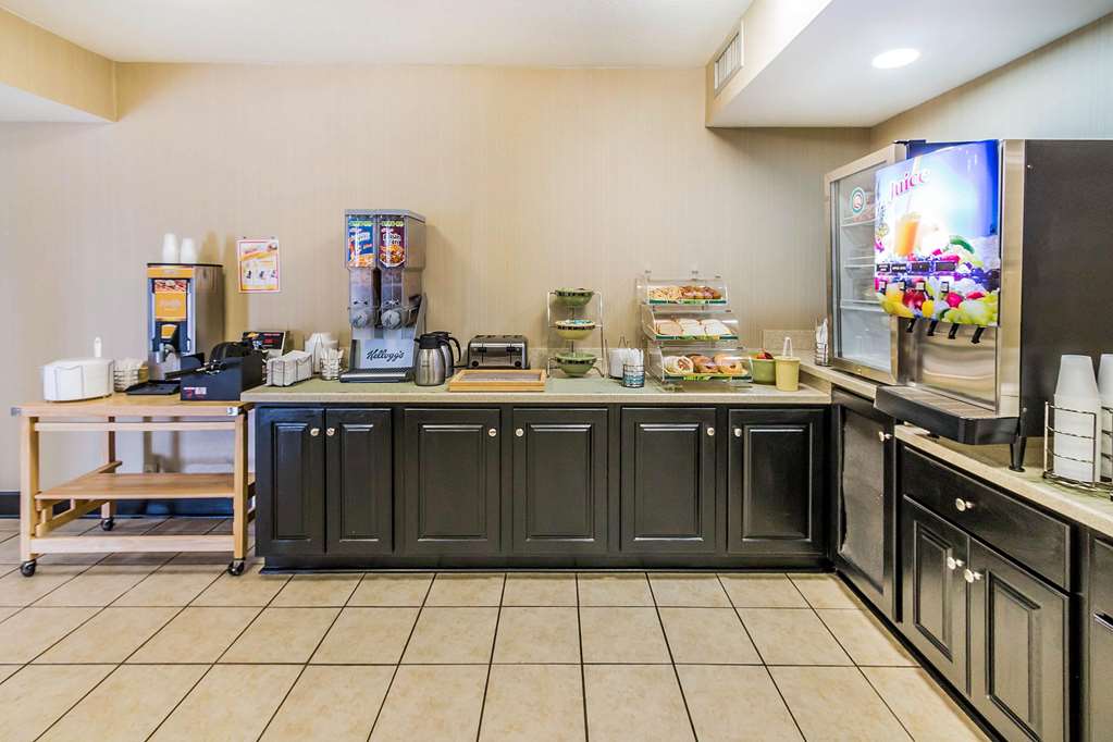 Quality Inn Savannah I 95 - photo 16