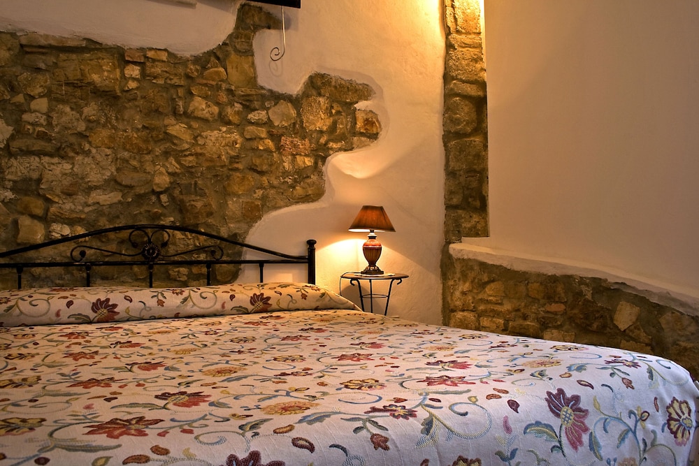 Candalù Villa Giardinata — 4-Star Luxury Hotel in Valderice, Italy