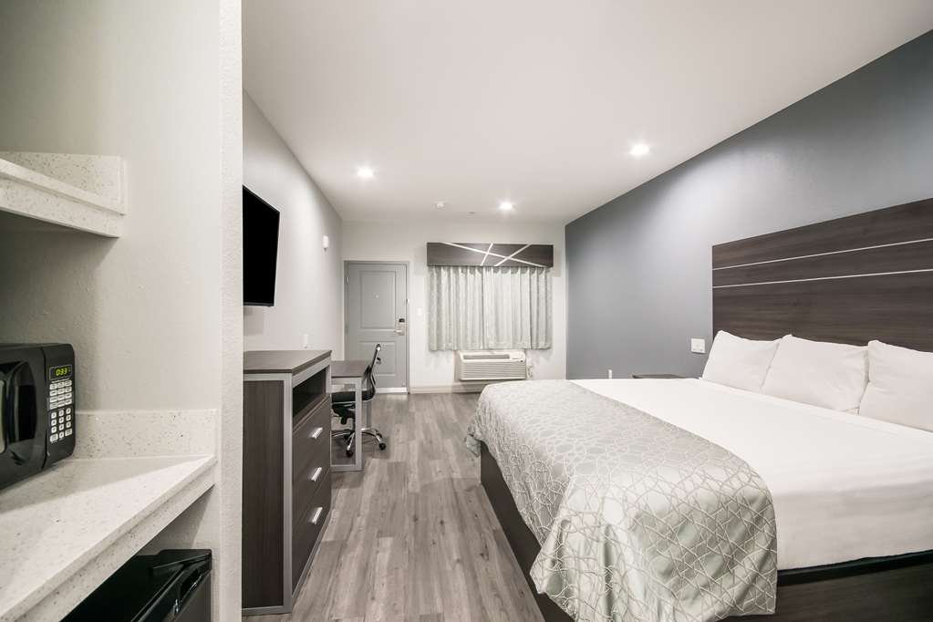 Americas Best Value Inn & Suites NE Houston Downtown I 610 - photo 22