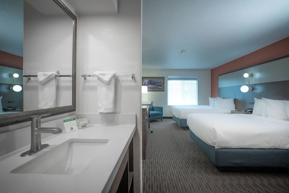 AmericInn by Wyndham Ogallala - photo 11