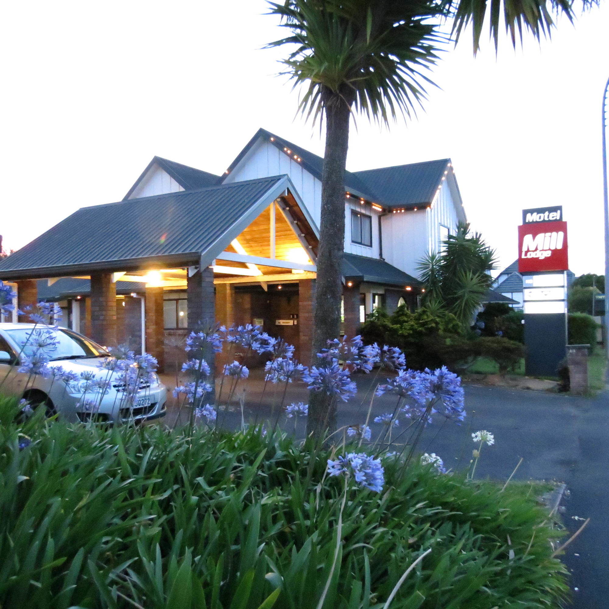 Mill Lodge Motor Inn