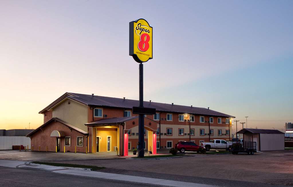Super 8 by Wyndham Amarillo - featured photo