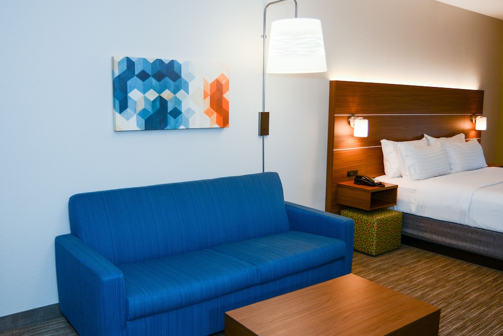 Holiday Inn Express Hotel & Suites Rolla U of Missouri S&T by IHG - photo 5